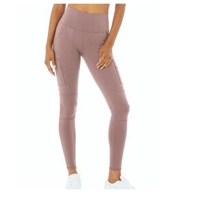 Alo yoga cargo legging size small